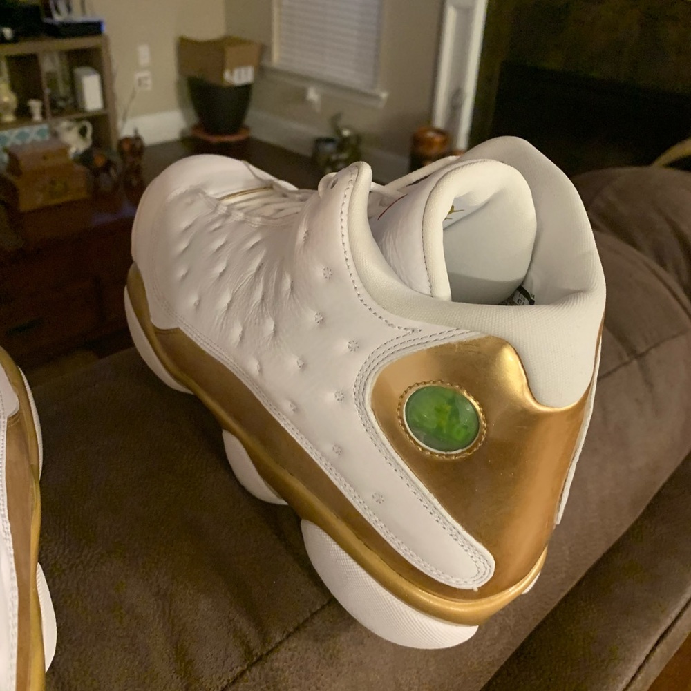 Jordans never worn